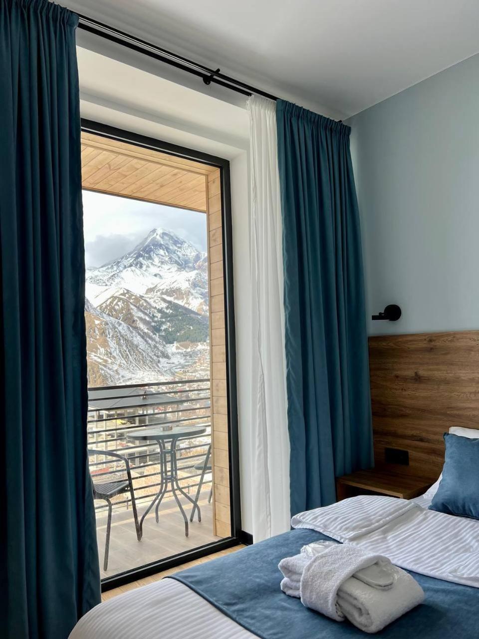 Kazbegi Hotel Grand View Exterior photo