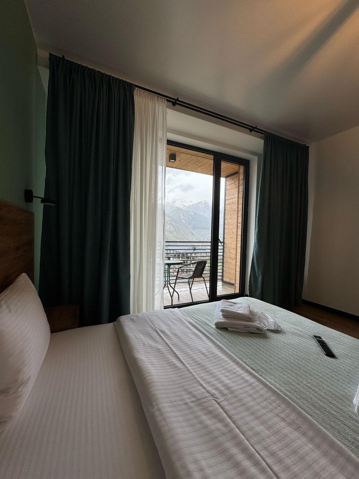 Kazbegi Hotel Grand View Exterior photo