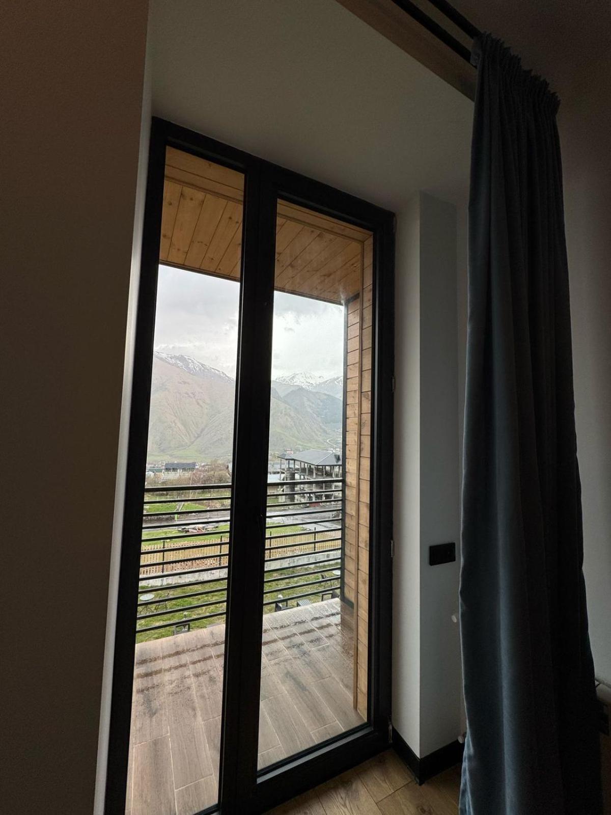 Kazbegi Hotel Grand View Exterior photo